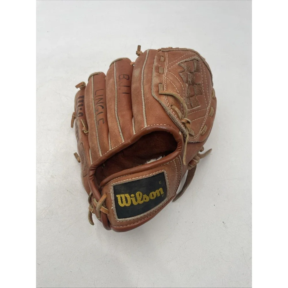 Wilson Roger Clemens RHT Baseball Glove Mitt Model #A2160 Vintage Roger Clemens